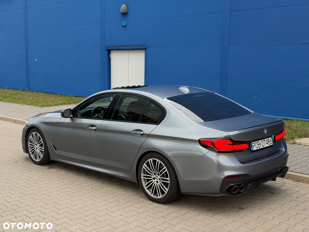 BMW Seria 5 M550i xDrive - 9