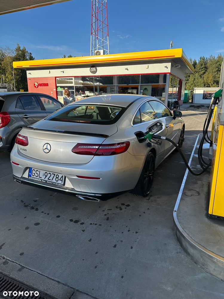 Mercedes-Benz Klasa E - 2