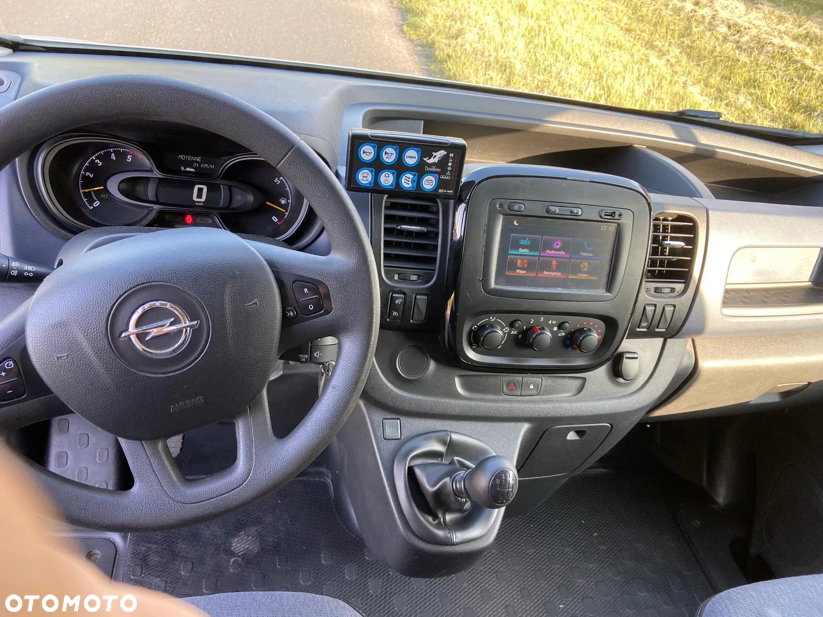Opel Ambulans Karetka vivaro - 20
