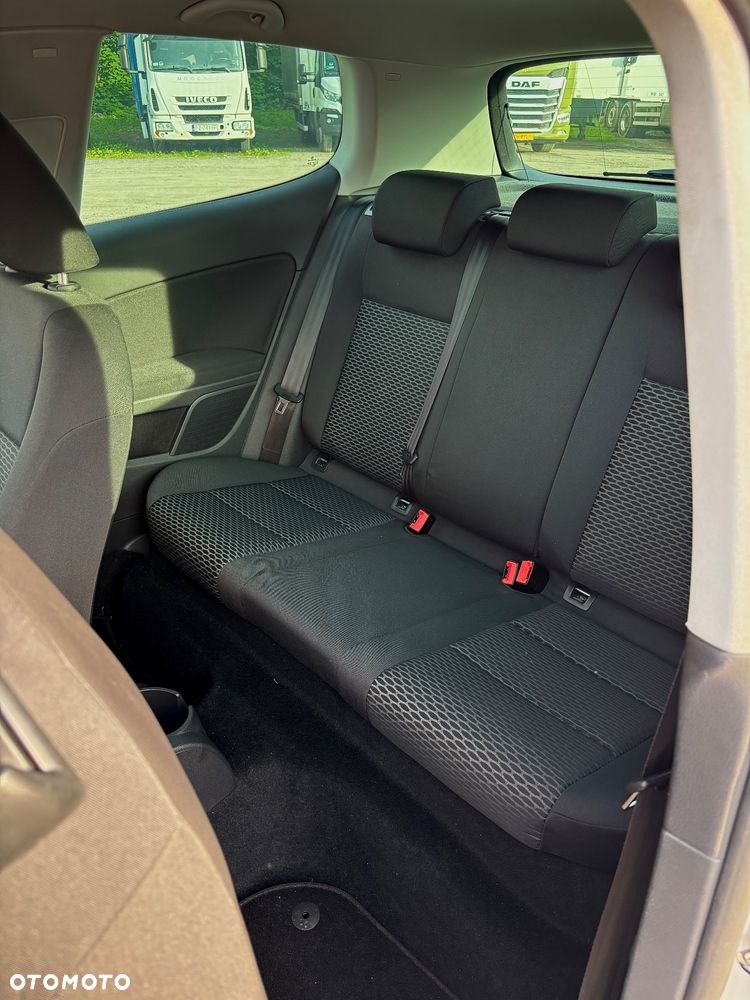 Volkswagen Golf 1.6 Trendline - 5