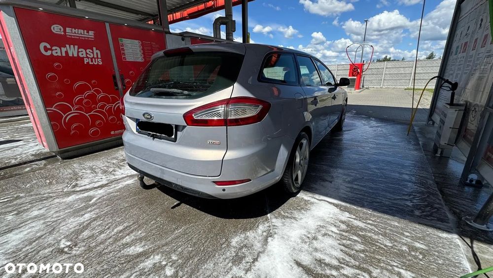 Ford Mondeo - 9