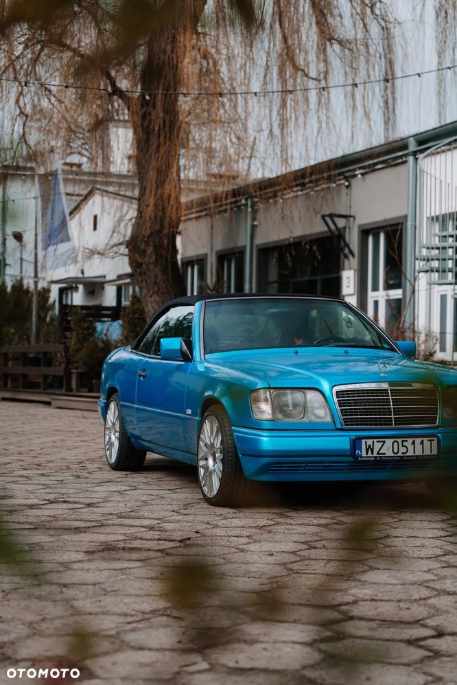 Mercedes-Benz Klasa E 200 - 10