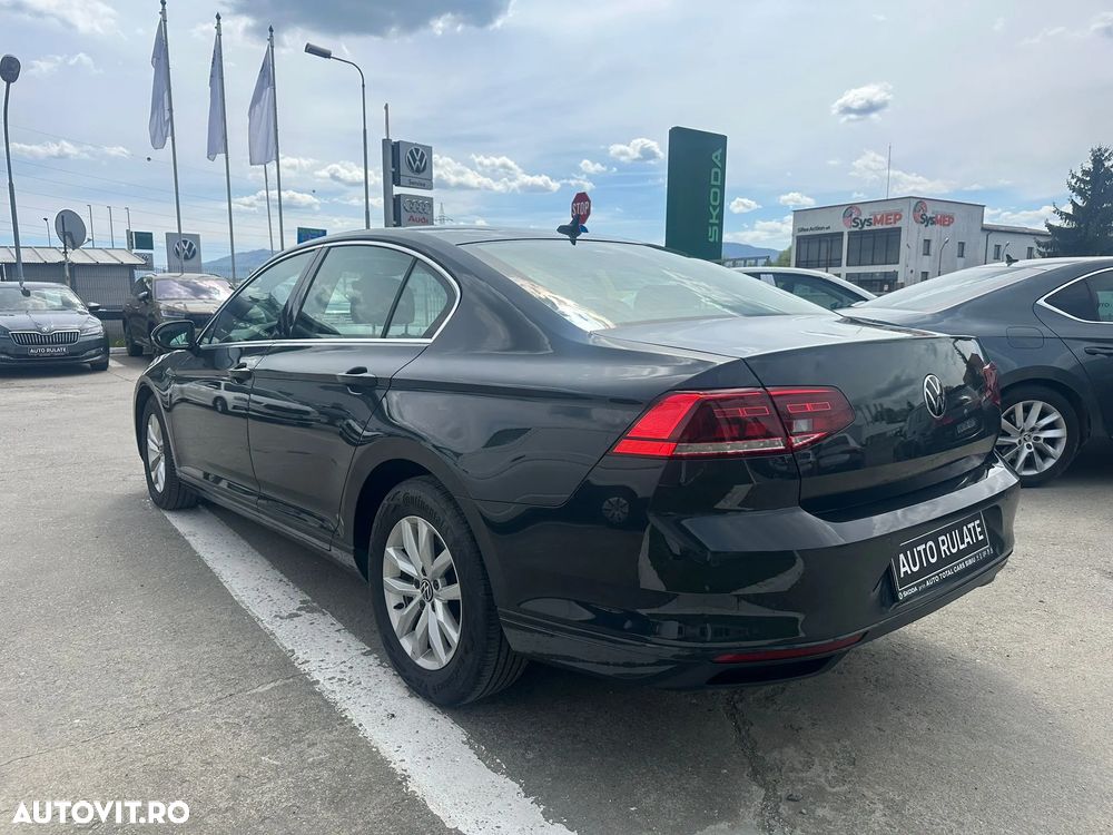 Volkswagen Passat 2.0 TDI DSG Comfortline - 3