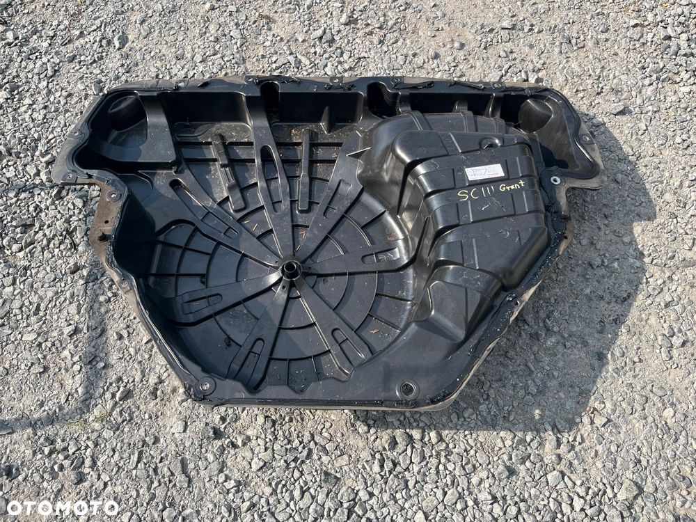 Wanna bagażnika Renault Grand Scenic III