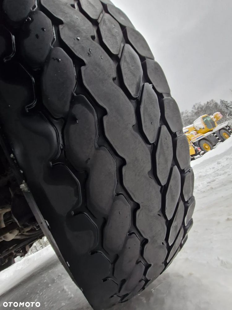 Liebherr LTM 1055-3.2 - 28