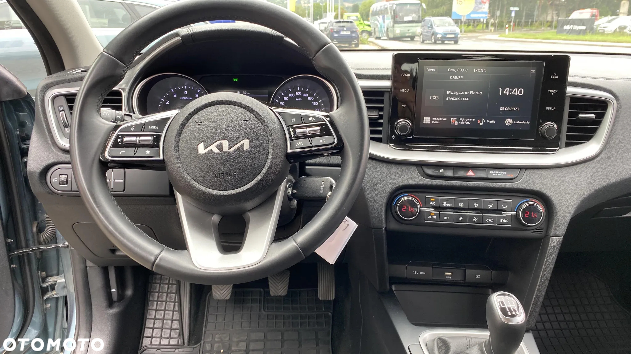 Kia Ceed 1.5 T-GDI M - 13