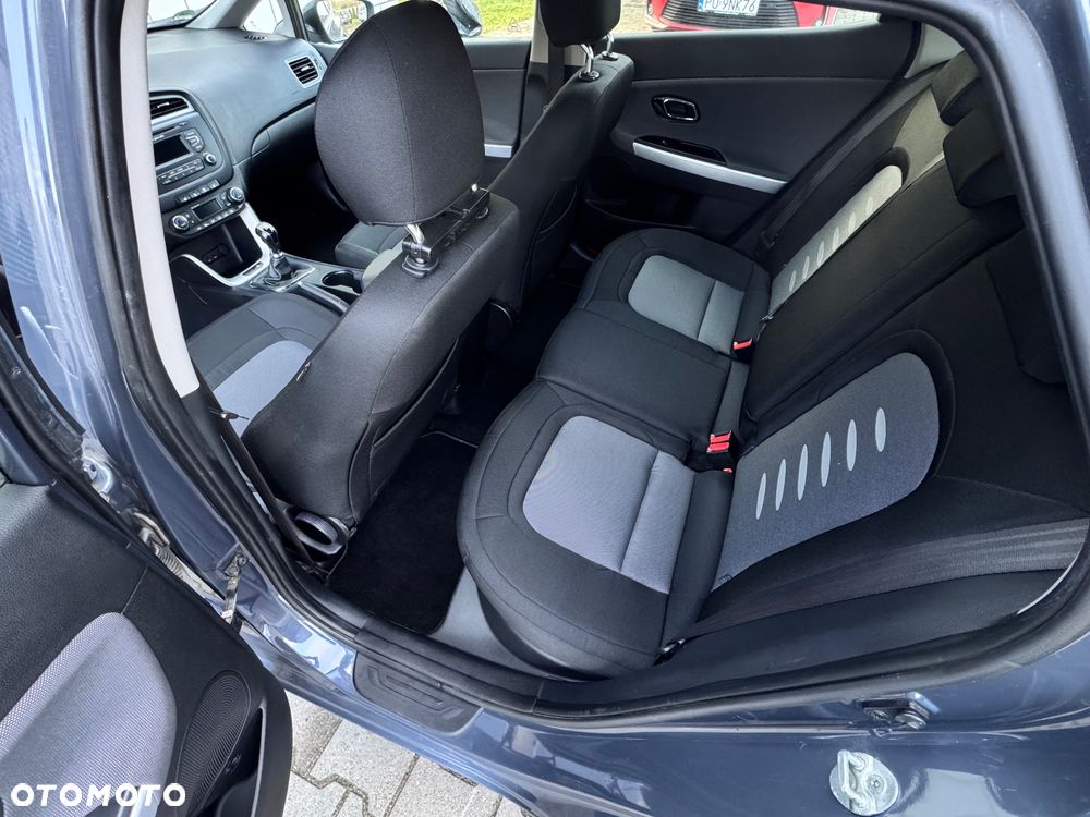 Kia Ceed 1.6 GDI Spirit - 22