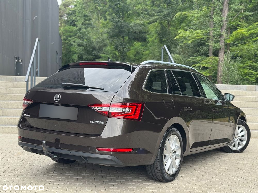 Skoda Superb 2.0 TDI Ambition DSG7 - 8