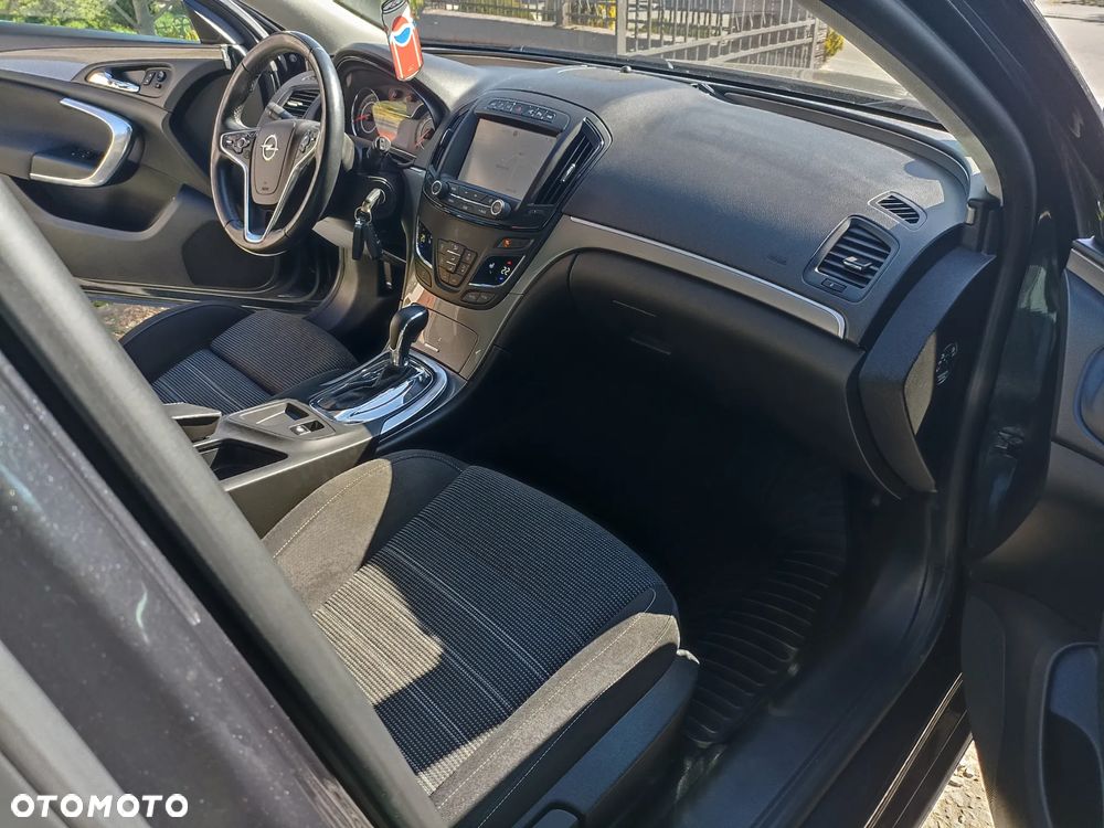 Opel Insignia - 35
