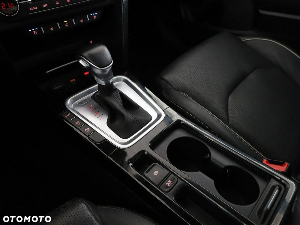 Kia XCeed 1.6 T-GDI OPF DCT7 PLATINUM EDITION - 30