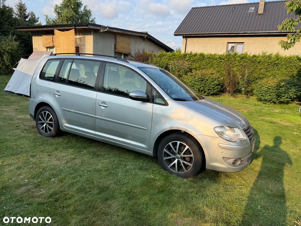 Volkswagen Touran 1.9 TDI DPF Trendline DSG - 10