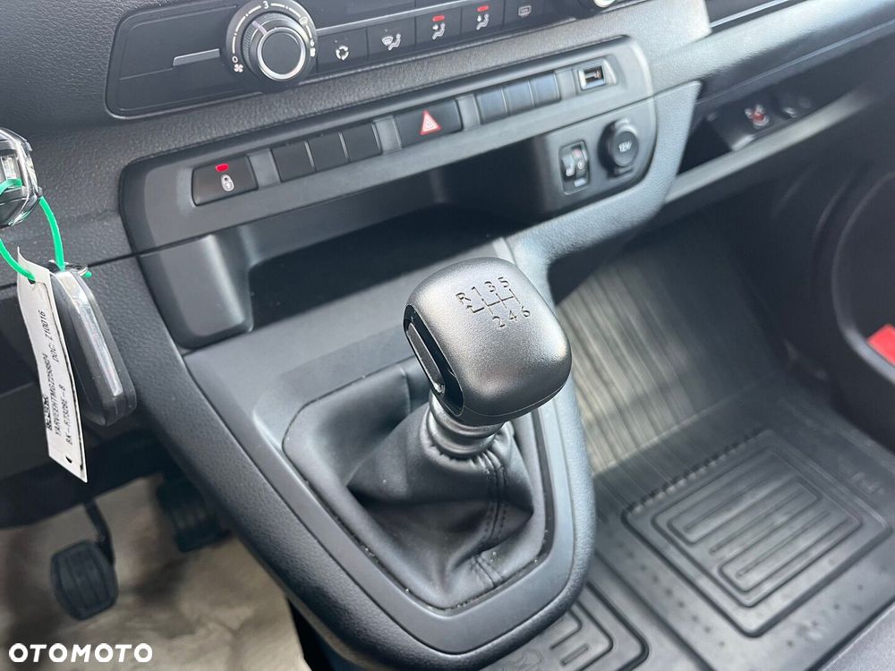Toyota Proace Verso 2.0 D4-D Long Business - 16