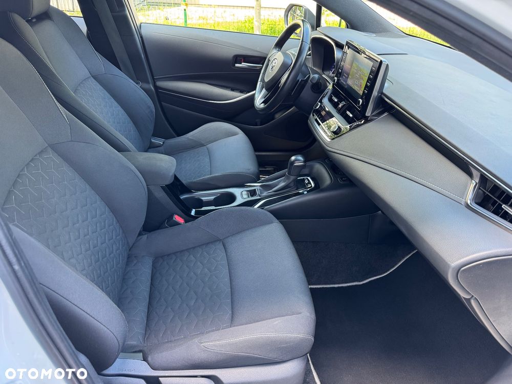 Toyota Corolla 2.0 Black&White - 19