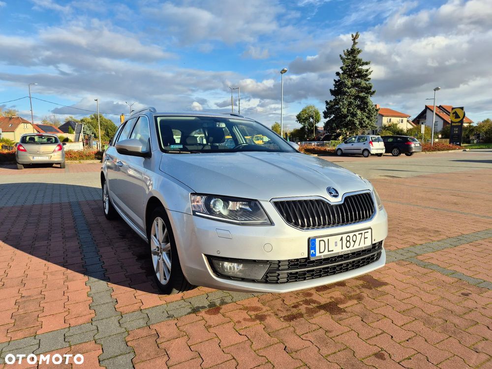 Skoda Octavia 2.0 TDI Style DSG - 11