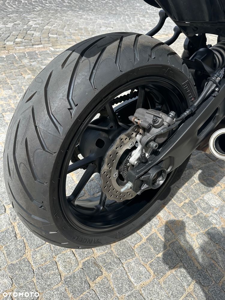 Yamaha XSR - 10