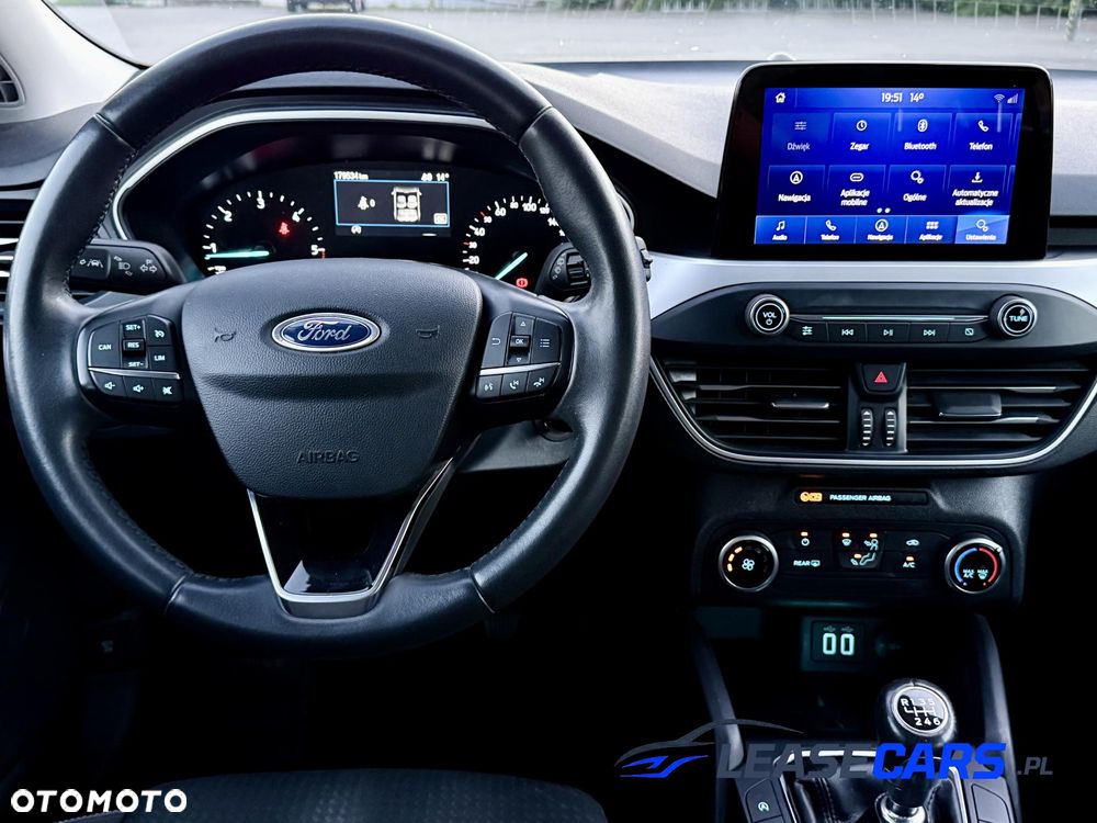 Ford Focus 2.0 EcoBlue Start-Stopp-System COOL&CONNECT - 25