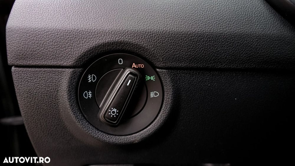 Skoda Octavia 1.6 TDI DSG Ambition - 20