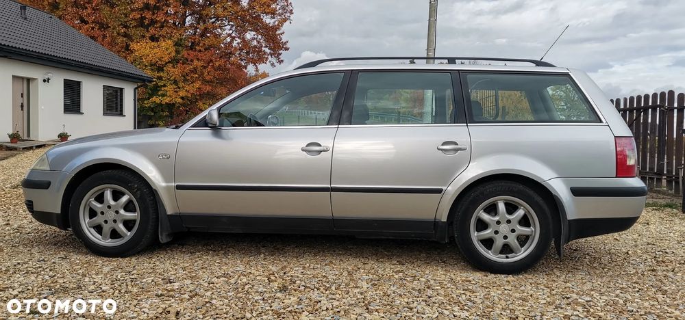 Volkswagen Passat 1.8T Trendline - 1