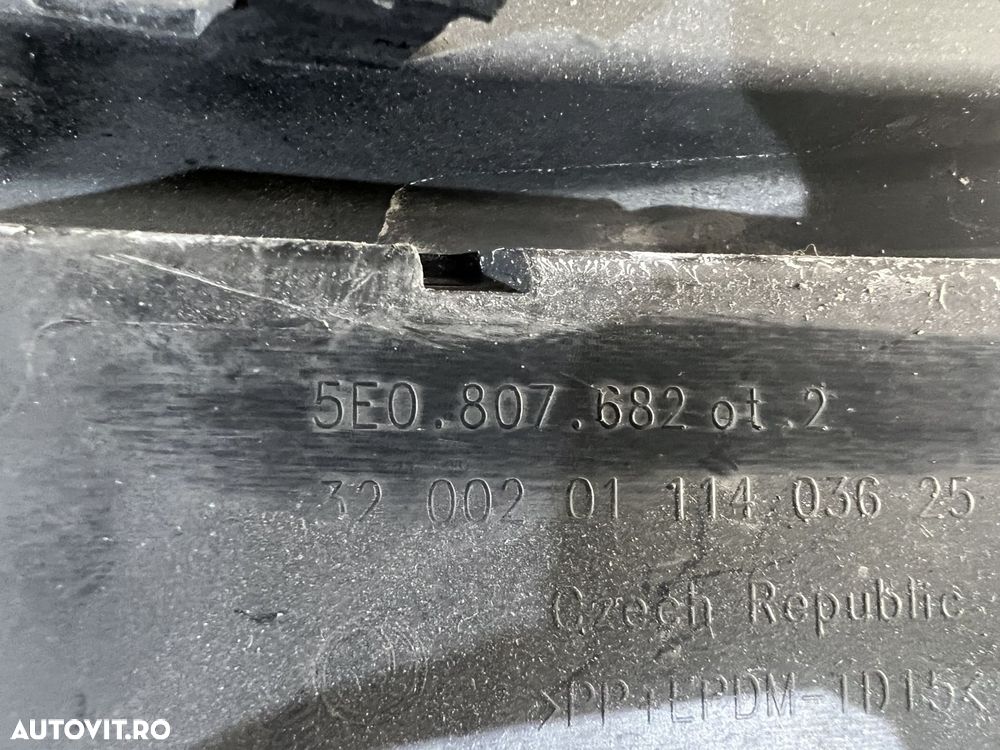 Grila proiector dreapta Skoda Octavia 3, 2013, 2014, 2015, 2016, 2017, cod origine OE 5E0807682. - 3