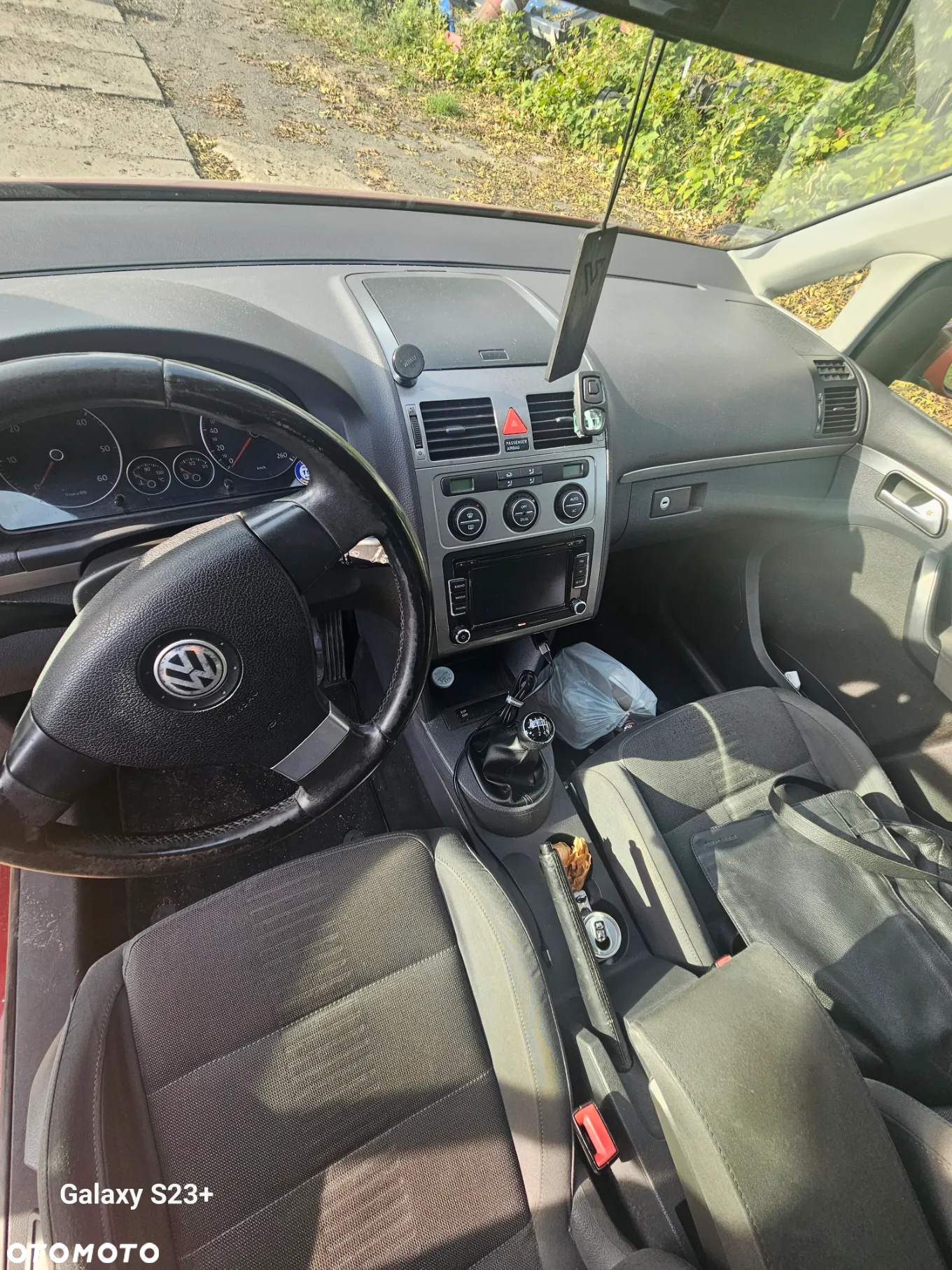Volkswagen Touran 2.0 TDI DPF BlueMotion Technology Comfortline - 8