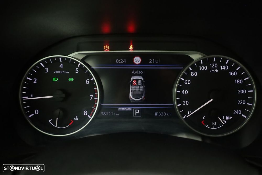 Nissan Juke 1.0 DIG-T N-Connecta DCT - 16