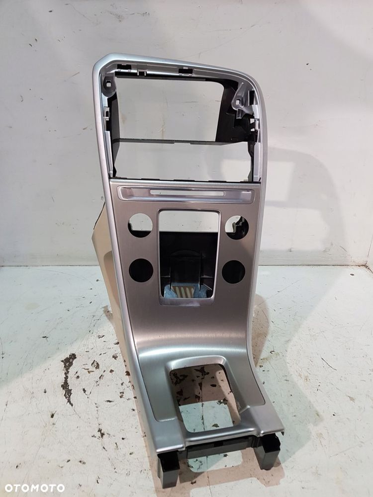 ramka panelu środkowego wodospad 39864993 volvo xc60 i 3.2b eu 12 rok - 2