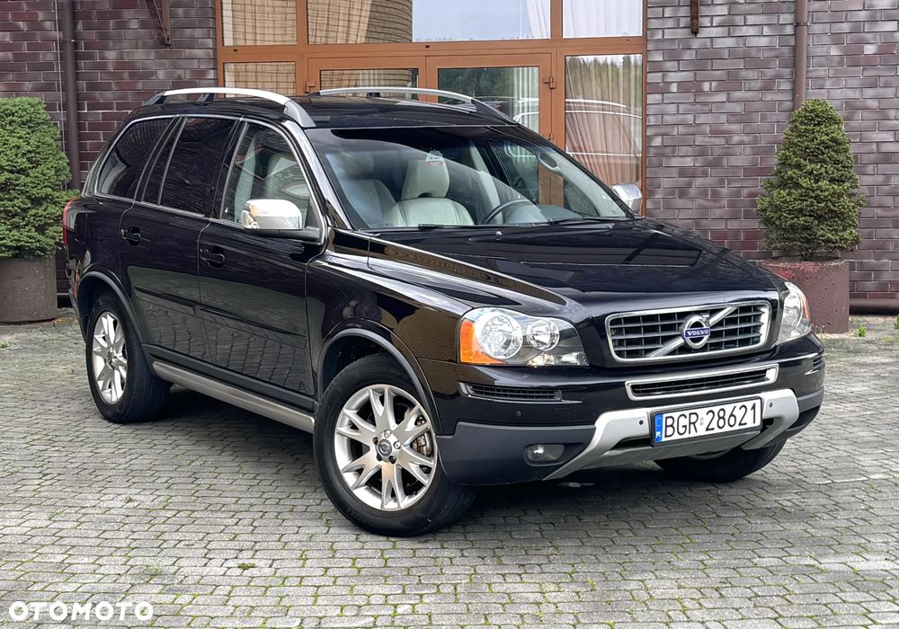 Volvo XC 90 - 9