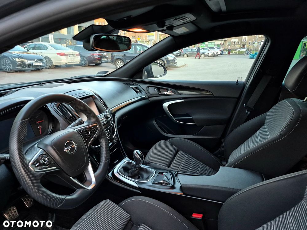 Opel Insignia 2.0 T Cosmo 4x4 S&S - 15