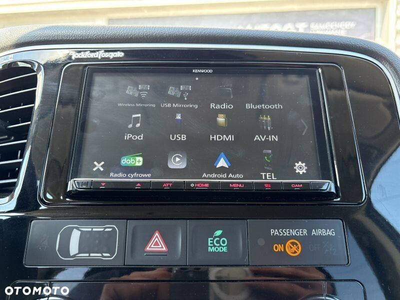 Mitsubishi Outlander 2.0 Instyle + 4WD CVT - 6