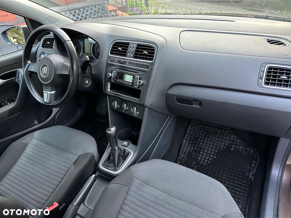 Volkswagen Polo - 16