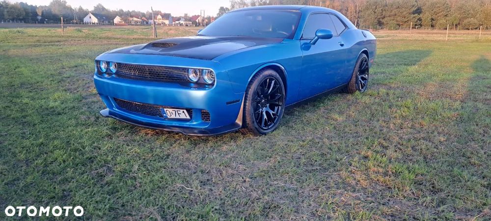 Dodge Challenger - 9