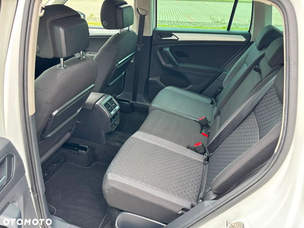 Volkswagen Tiguan 2.0 TDI SCR DSG Elegance - 20
