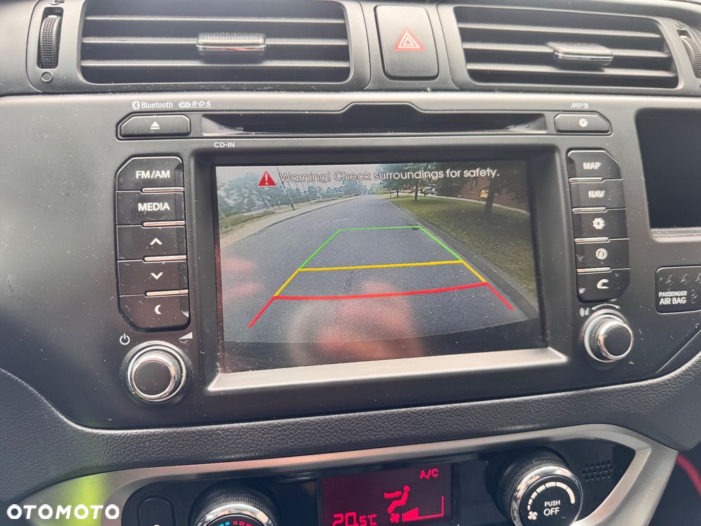 Kia Rio 1.4 Fifa World Cup Edition - 18