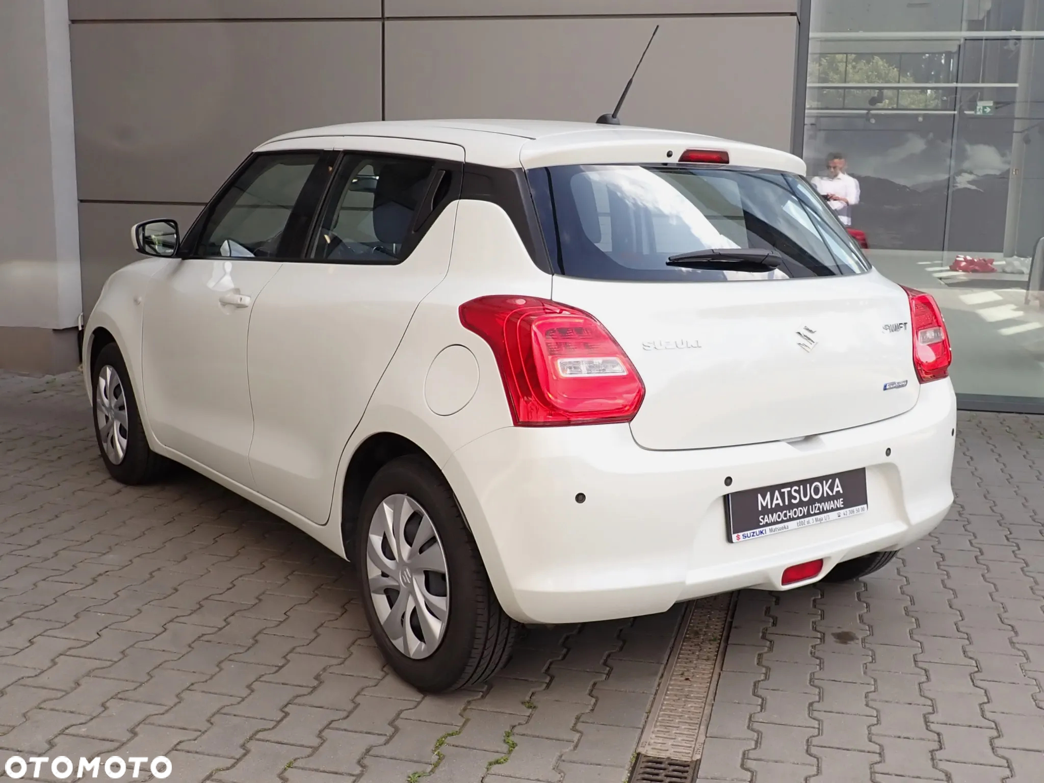 Suzuki Swift 1.2 Premium - 9