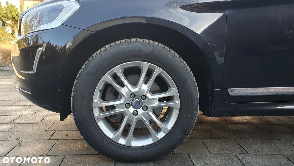 Volvo XC 60 D5 AWD Summum - 4