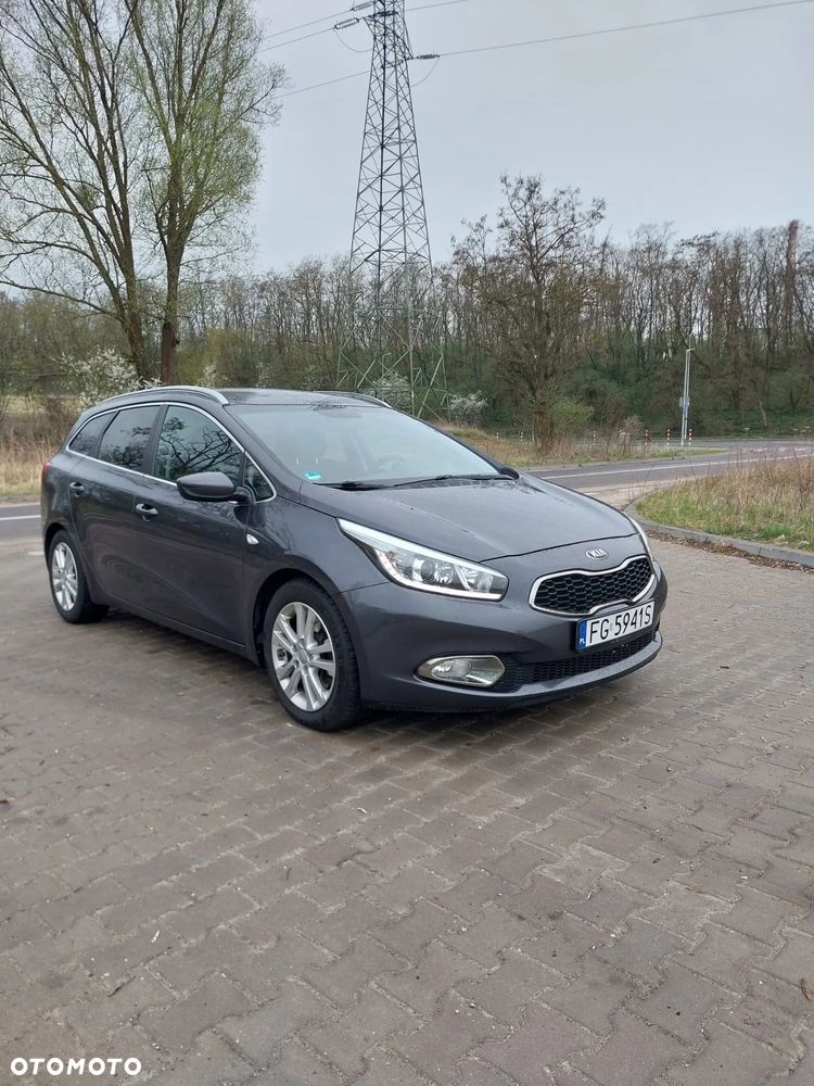 Kia Ceed 1.6 CRDi 128 Platinum Edition - 2
