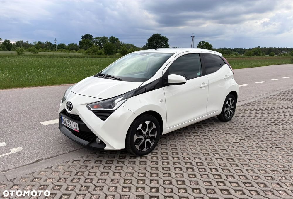 Toyota Aygo x-play club - 5