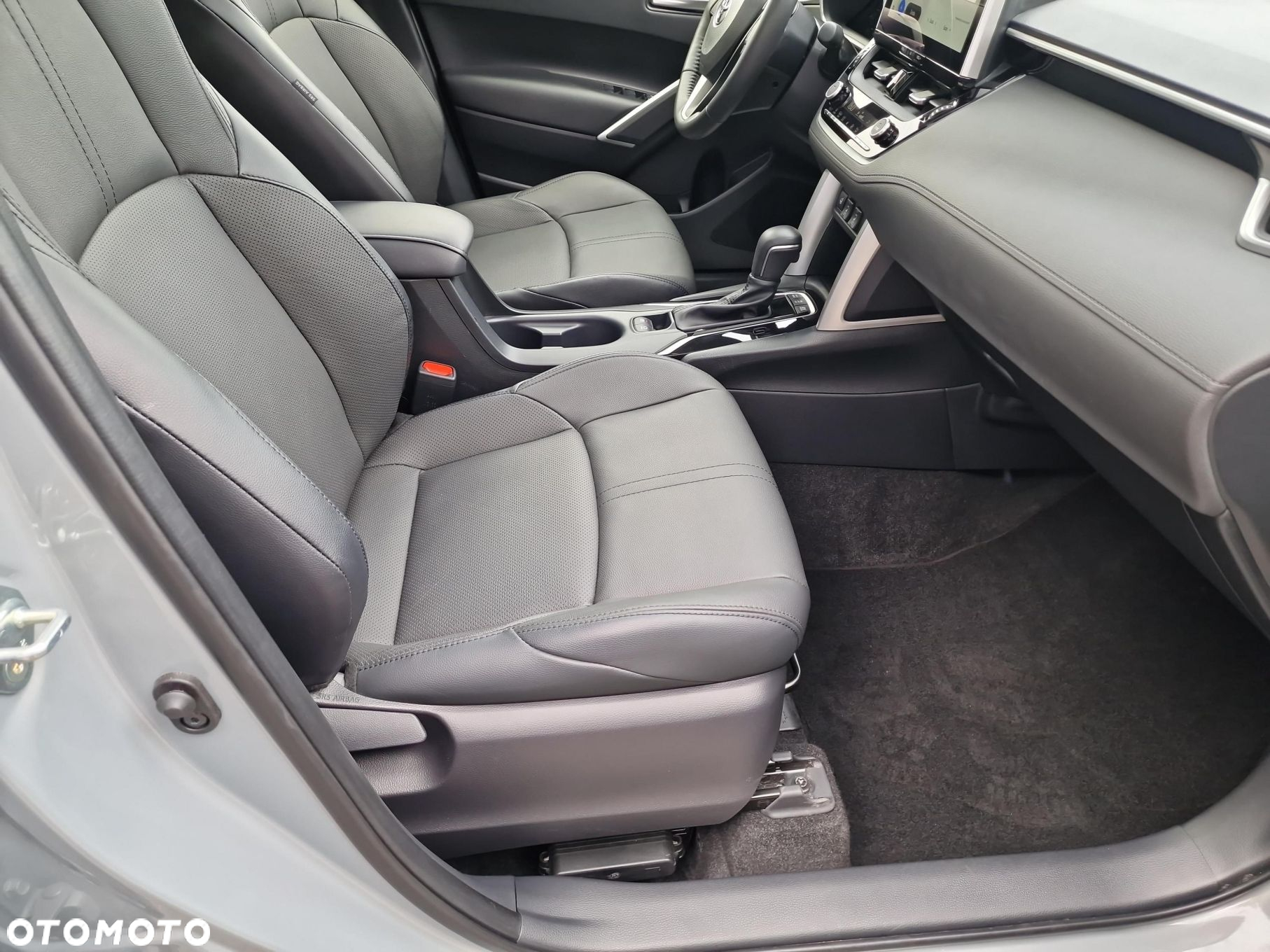 Toyota Corolla Cross - 15