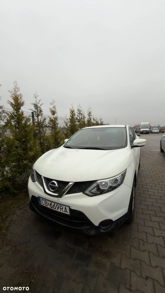 Nissan Qashqai - 1