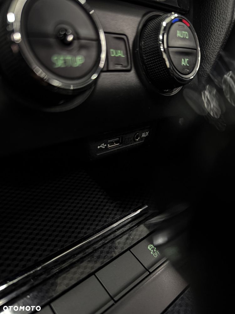 Skoda Octavia 2.0 TDI DSG RS - 12