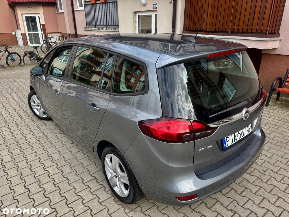 Opel Zafira - 14