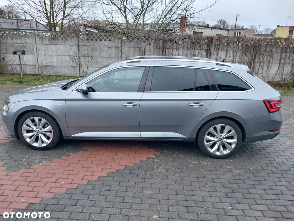Skoda Superb 2.0 TDI 4x4 L&K DSG - 6