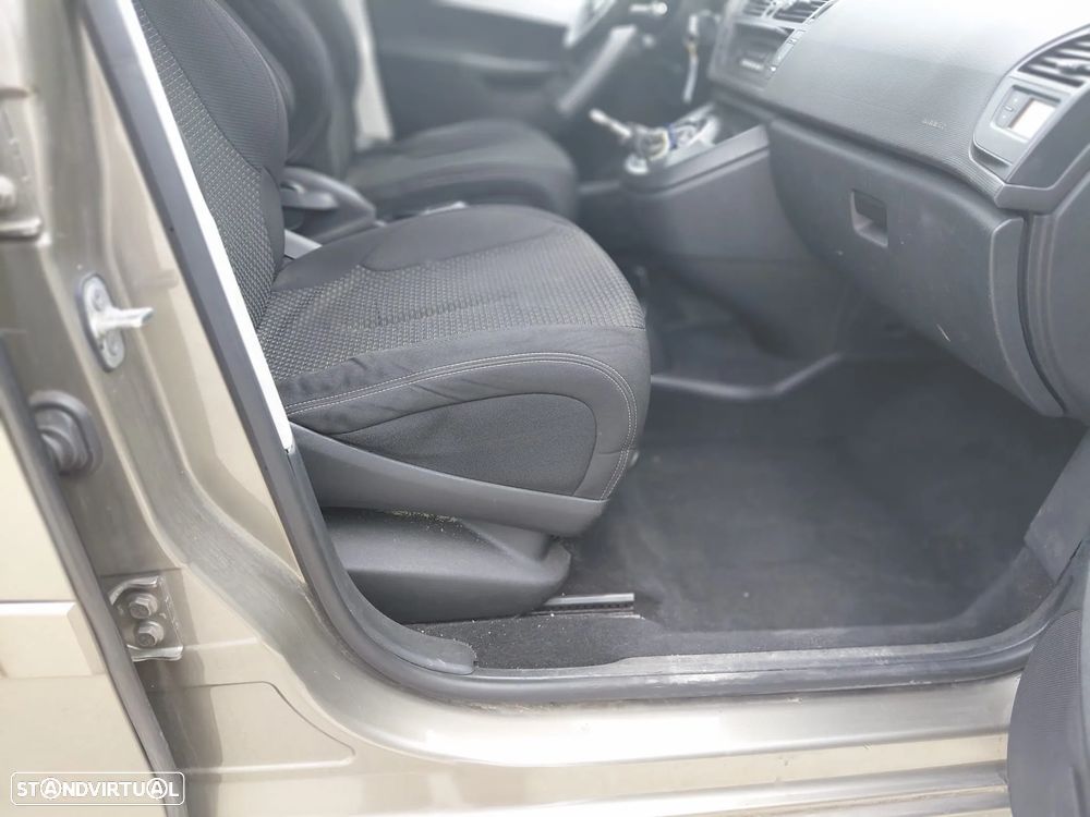 Citroën C4 Grand Picasso 1.6 HDi Exclusive RFM - 2