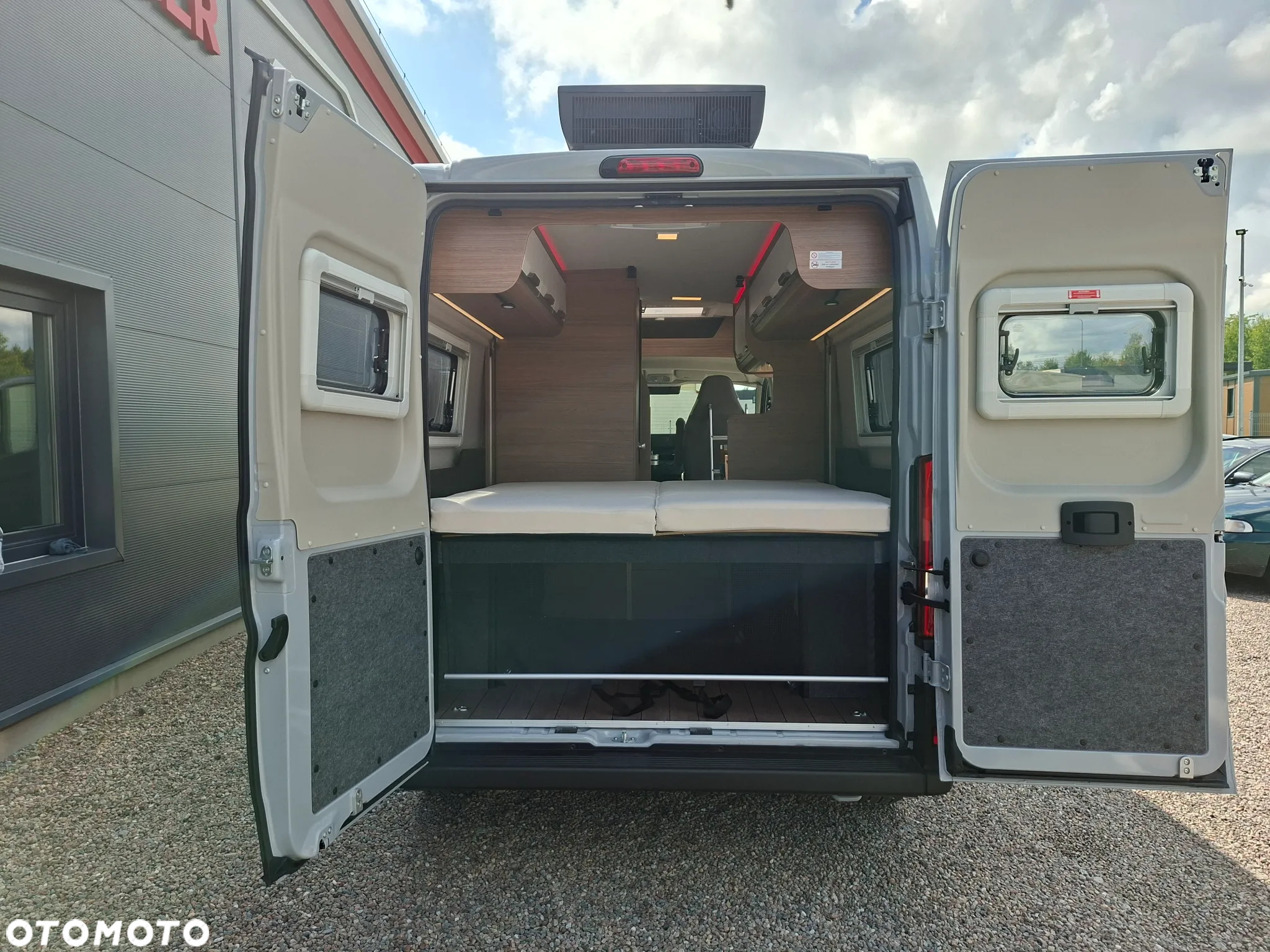 KNAUS BOXLIFE 600 ME PLATINIUM SELECTION - ROCZNIK 2025 Klimatyzacja dachowa DOMETIC - 4 osobowy - 5