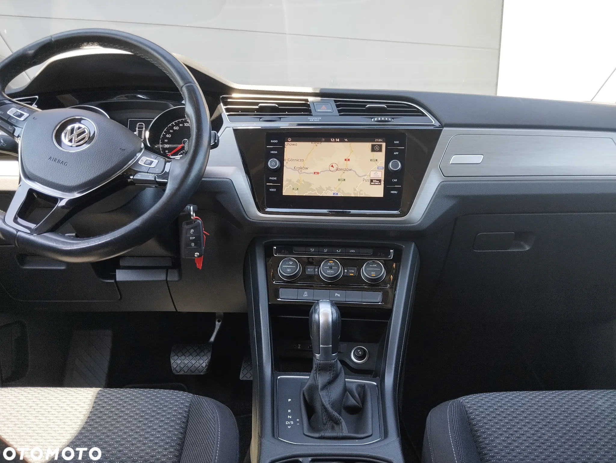 Volkswagen Touran 1.4 TSI BMT Highline DSG - 8
