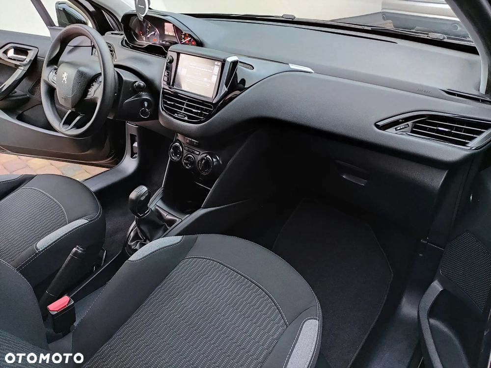 Peugeot 208 68 VTI Active - 34