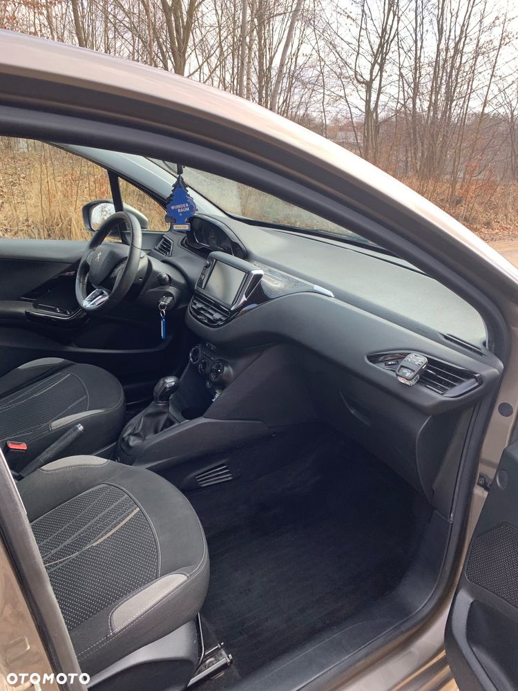 Peugeot 208 1.2 VTi Active - 12