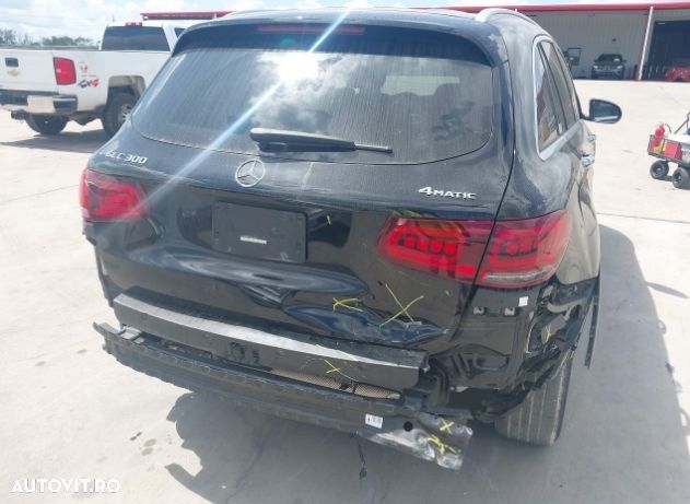 Mercedes-Benz GLC 300 4MATIC 9G-TRONIC - 6