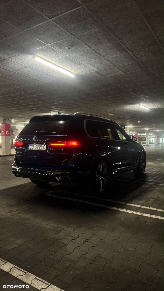 BMW X7 - 34