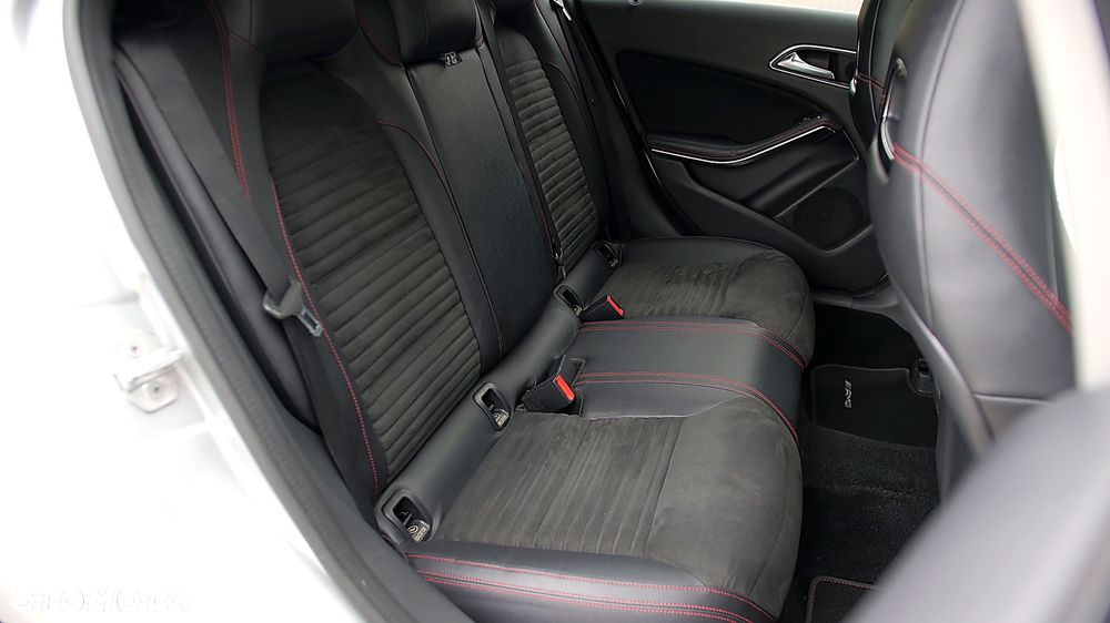 Mercedes-Benz Klasa A 200 CDI 7G-DCT AMG Line - 12